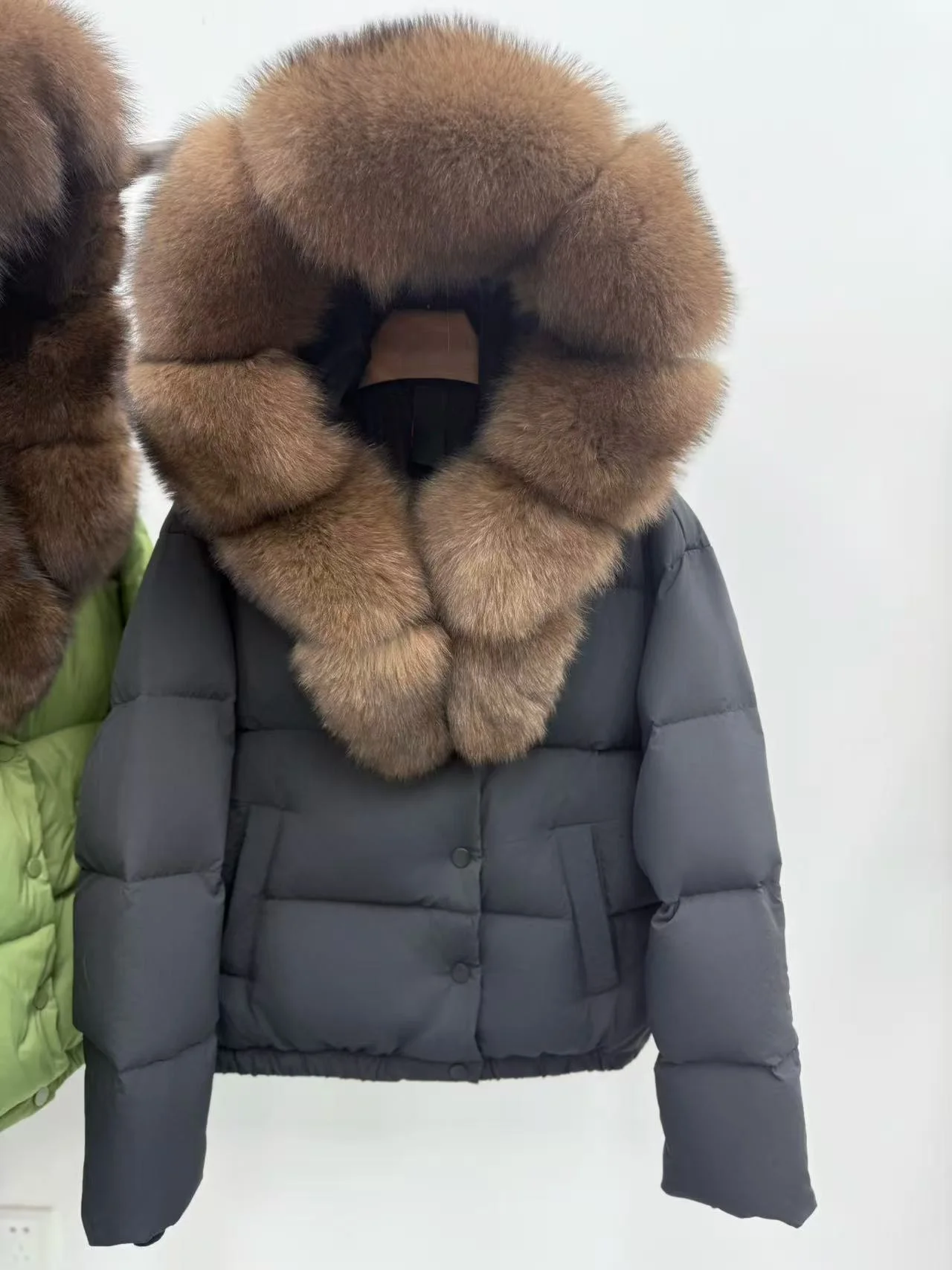 معطف دافئ بياقة من الفرو للنساء من Jaet مع غطاء رأس أوروبي Sle للتنقل، قصة مستقيمة بسيطة #2