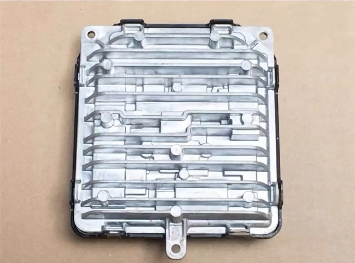 

Подходит для компьютерной версии драйвера модуля передней фары LYNK&CO 02 Lynk&Co02 Lingke 02