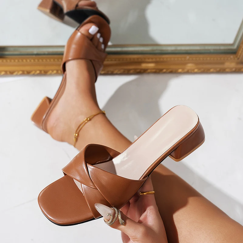 Summer Women Sandals Fashion Open Toe Solid Color Simple Leather Surface Versatile Color Large Sandals Square Heel Shoes Women