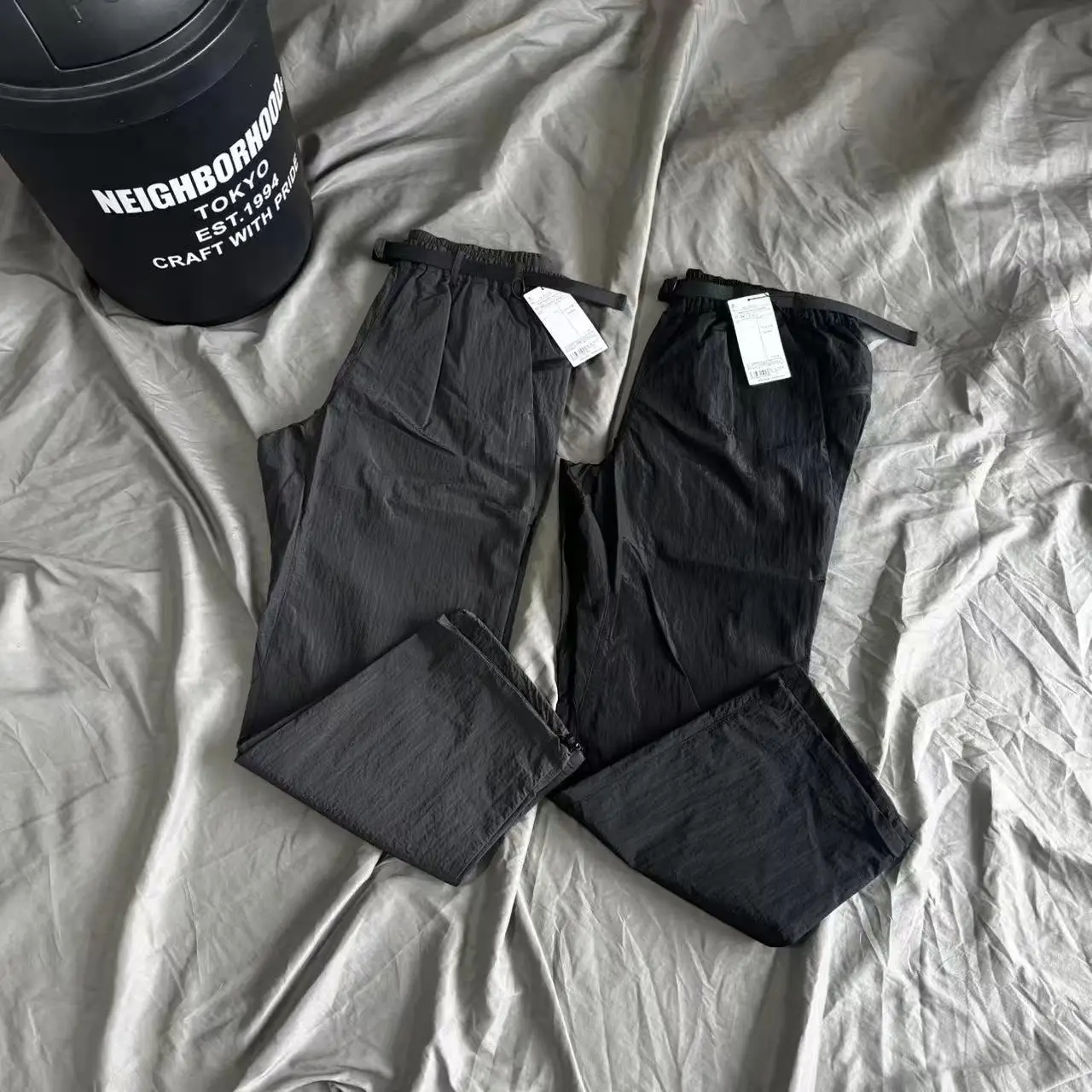 Pantalones Rectos Holgados con Cinturón Funcional Goldwin de Secado Rápido para Hombre y Mujer, Cuatro Estaciones, Alta Calidad, Tallas Grandes, Color Negro y Gris, Hechos en Japón
