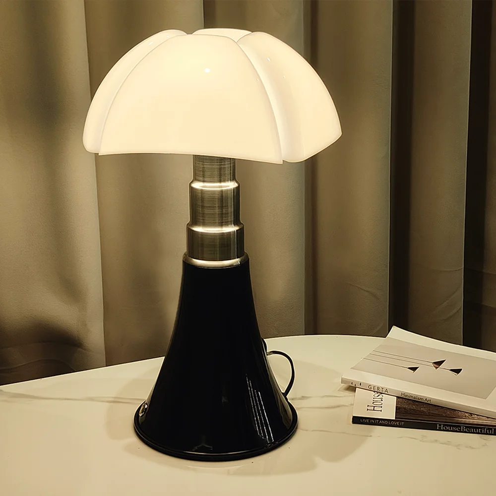 Criativa Minimalista Bat Table Lamp, Escandinavo Abajur, Iluminação Interior Decorativa, Sala de Estar e Estudo, Iluminação Quarto