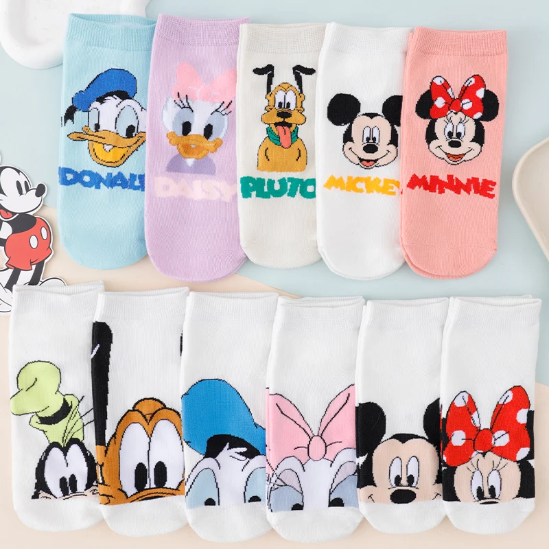 5/10 Pairs Random Disney Mickey Minnie Donald Duck Daisy Pluto Goofy Ankle Socks Cute Cartoon Print Cotton Short Socks for Women view 2