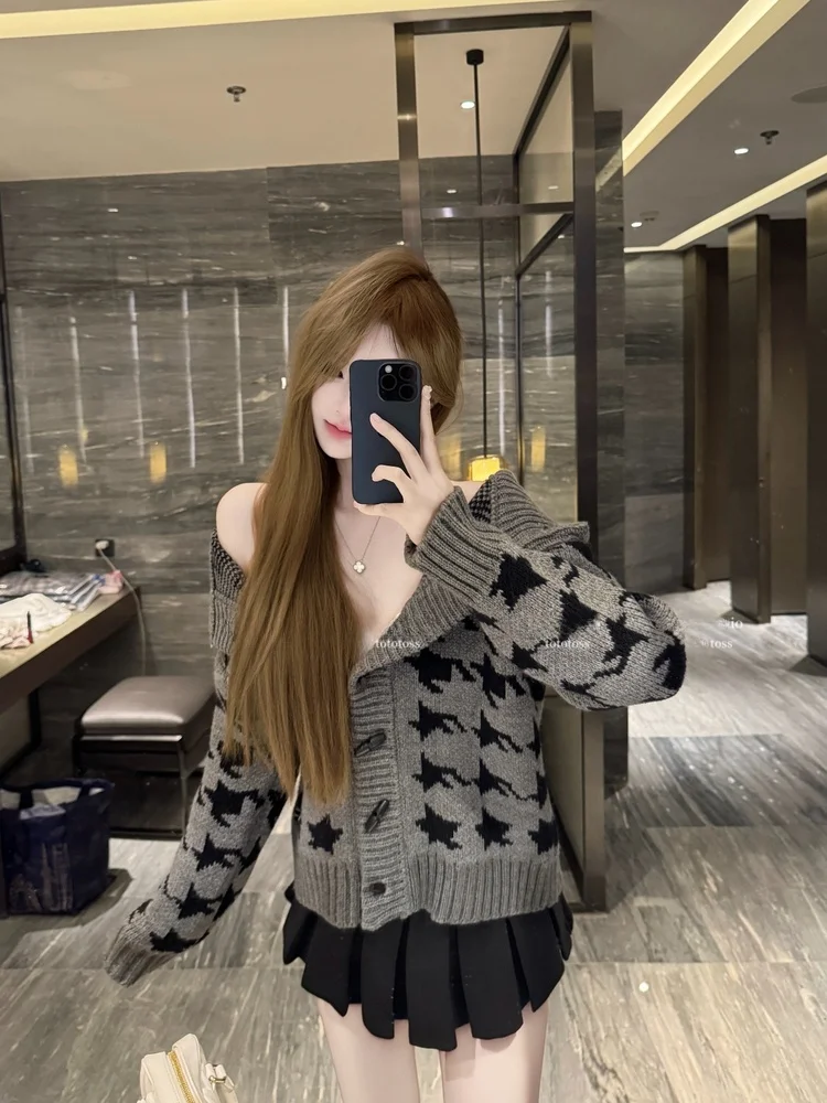

Seoul 25FW Women's Knitted Sweater Coat with Prince of Wales Pattern Stand Collar Button up Long Sleeve Warm Autumn Top