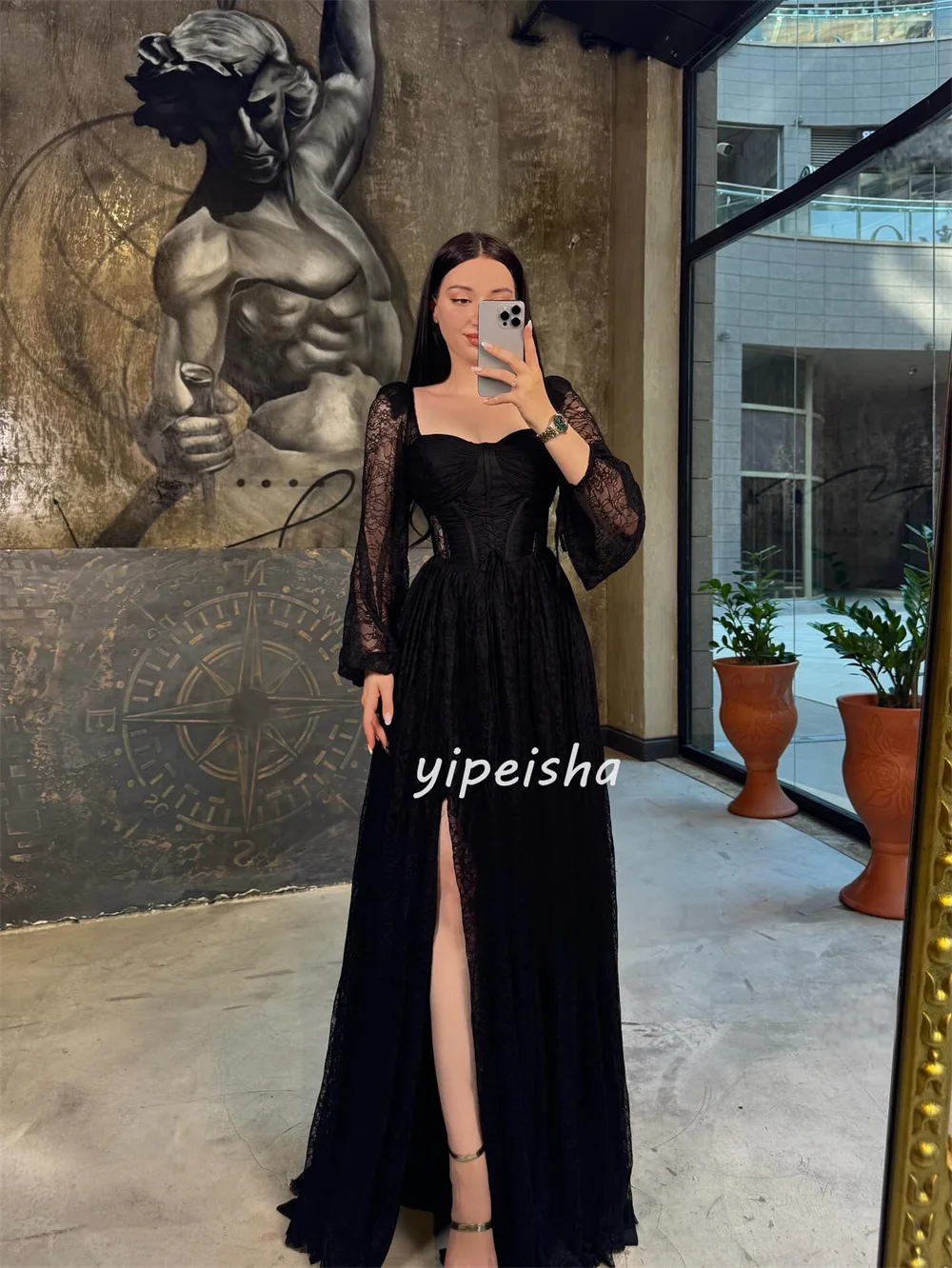 تخصيص جودة عالية أزياء من الدانتل Ruched الطية ألف خط ساحة الرقبة فساتين طويلة فساتين مناسبة مخصصة الأحجام المتاحة مثير