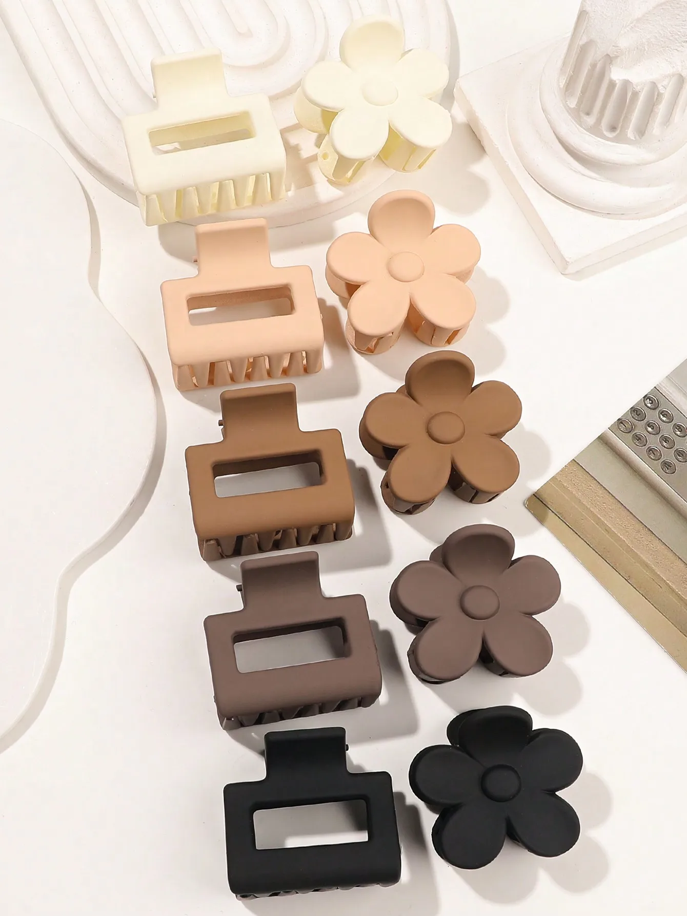 

10pcs Set Autumn/Winter Matte Solid Color Simple Casual Flower Shaped 4cm Small Square Hair Clips Bangs Half Ponytail Hair Accessories Hair Claws Claw Clips Hair Jaw Clip Hair Clamps Hair Clutch Hair Claw Clip Fall For Vacation Outfits Woman Summer Beach