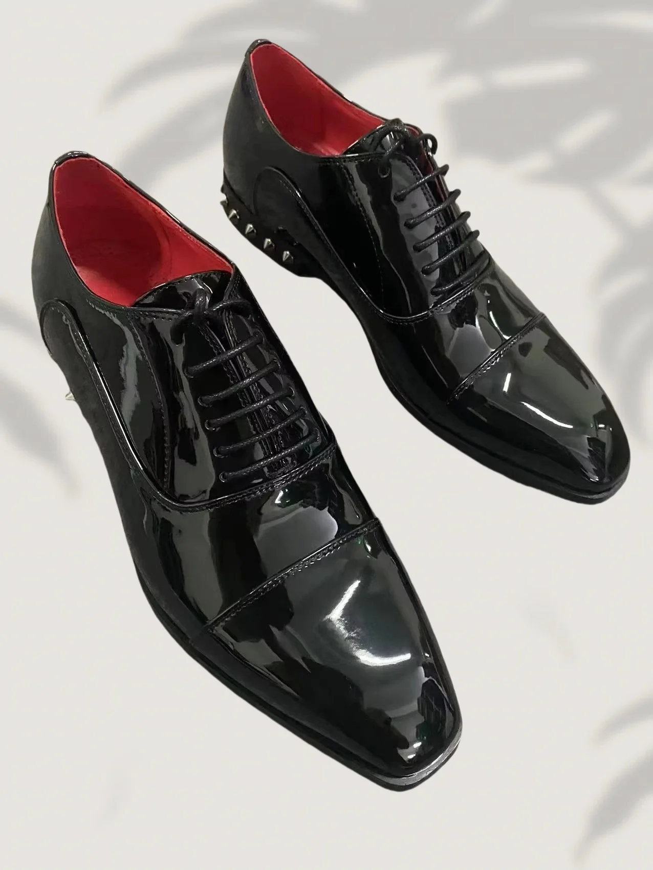 2025 New Black Men's Leather Shoes Square Toe Low Heels Rivets Slip-On Office Commute Banquet Wedding Men Large Size Dress Shoes