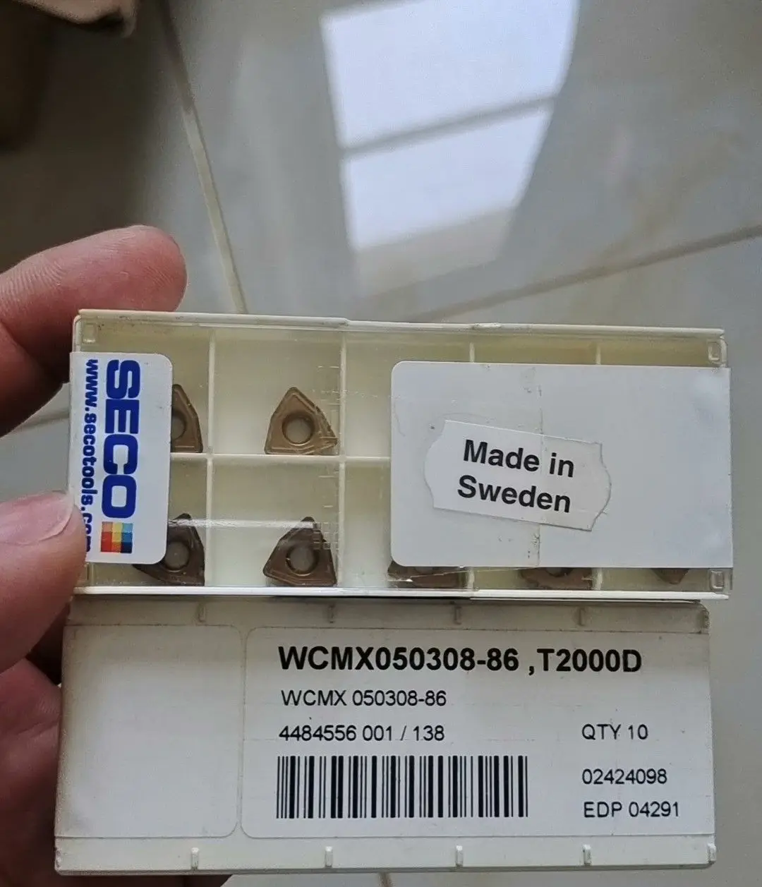 

Hard alloy cutting blades WCMX050308-86,T400D