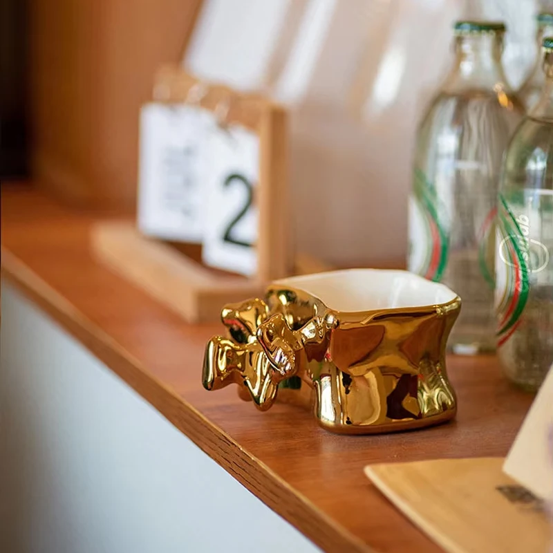 Creative bone shaped coffee cup, ceramic mug set that can be stacked and combined to form a spinal shape, a gift for doctors