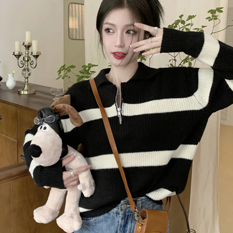 

Black And White Striped Long Sleeve Front Zipper Knit Sweater Casual Pullover