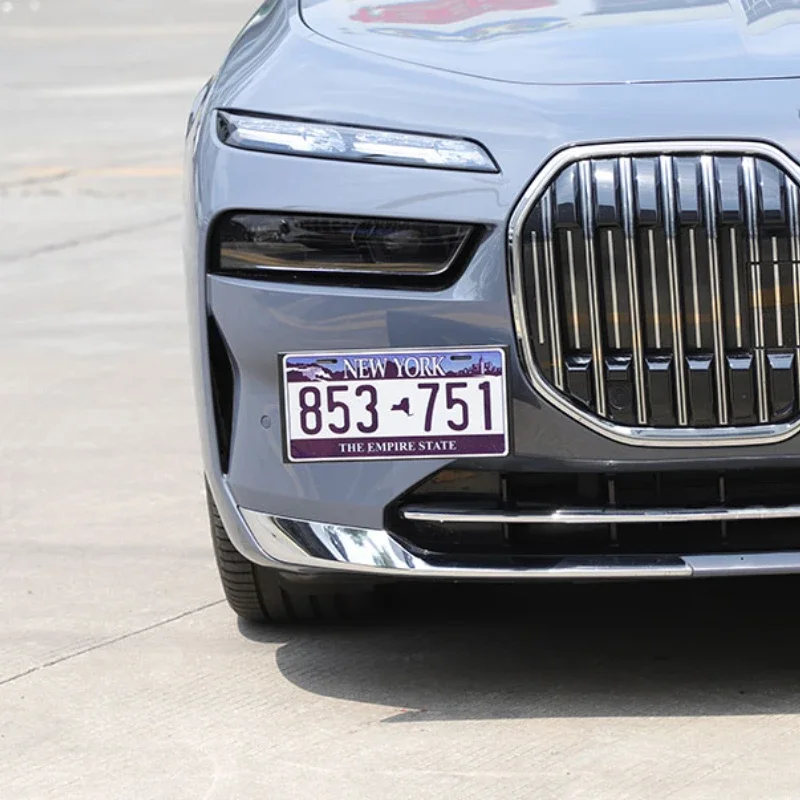 سبائك الألومنيوم الأسود سيارة المصد الأمامي لوحة ترخيص حامل لسيارات BMW 7 Series G70 2023-2024 اكسسوارات السيارات #3