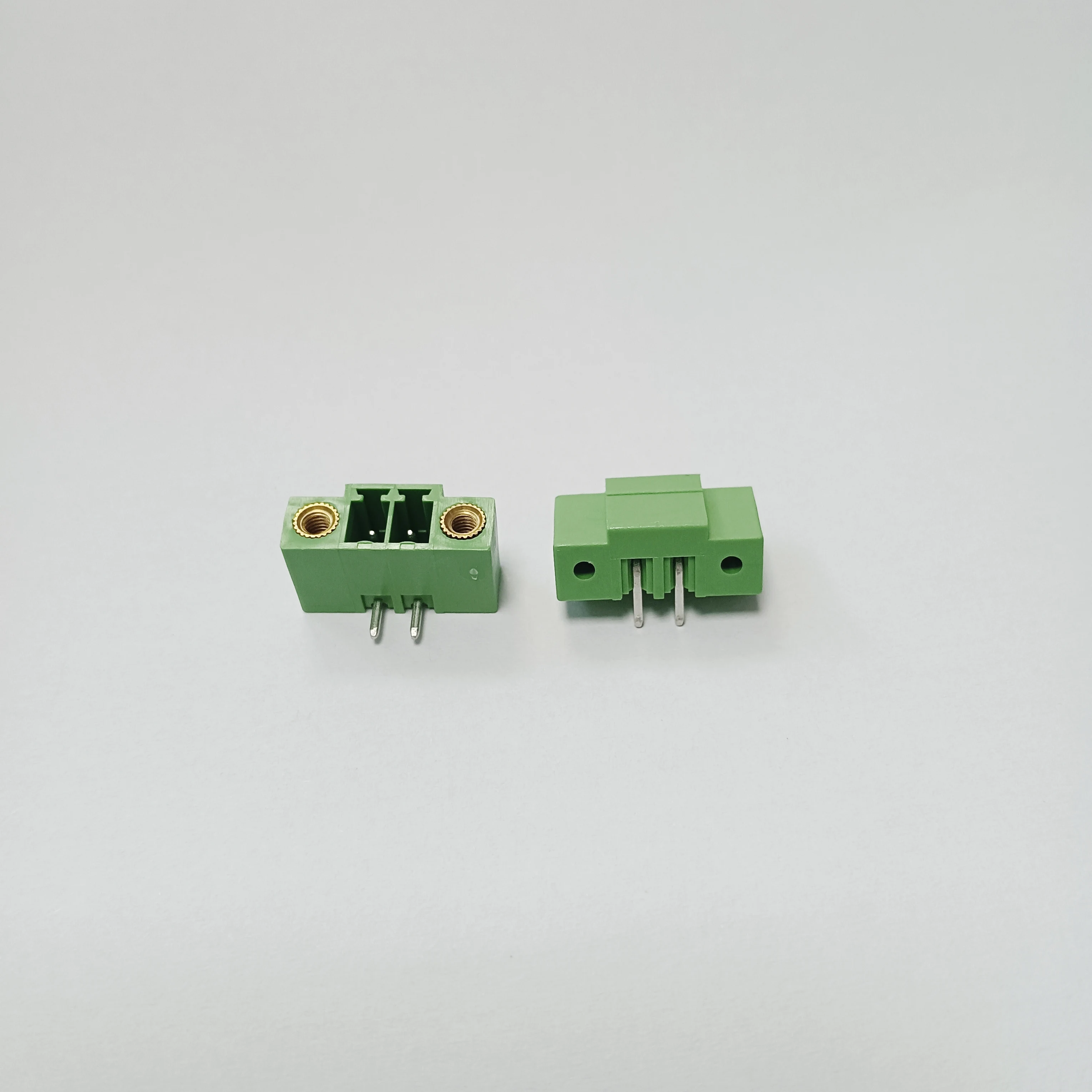 

1PCS 10PCS ECH350RM-02P PCB Plug-in Terminal 3.50mm 2P Connector