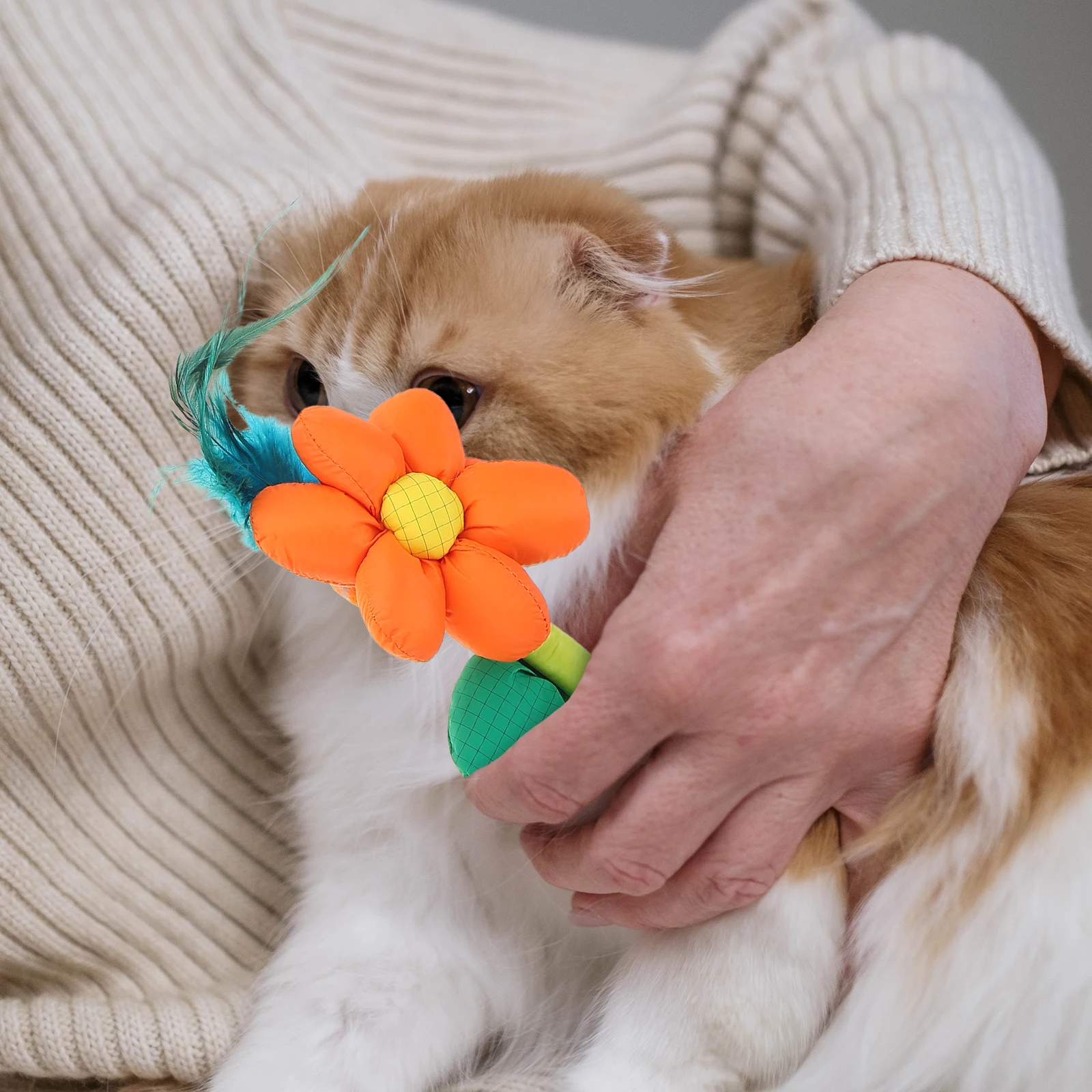 

3Pcs Cat Teaser Set Plume Fabric Flower Engaging Playtime Durable Long Lasting Kitten Teasing Interactive Pet Toys