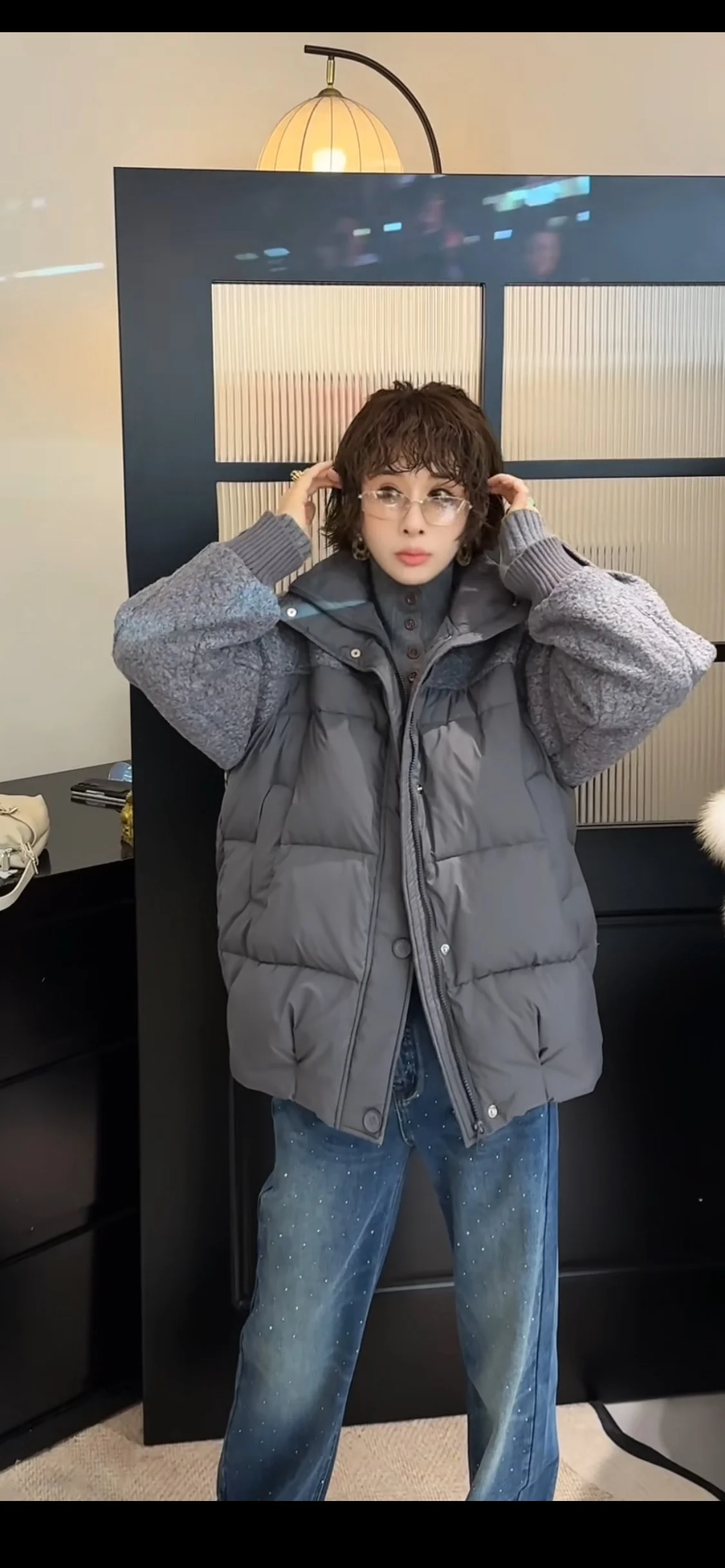 

Новая зимняя модная свободная повседневная однотонная женская жилетка-пуховик: универсальная верхняя одежда с комфортной посадкой