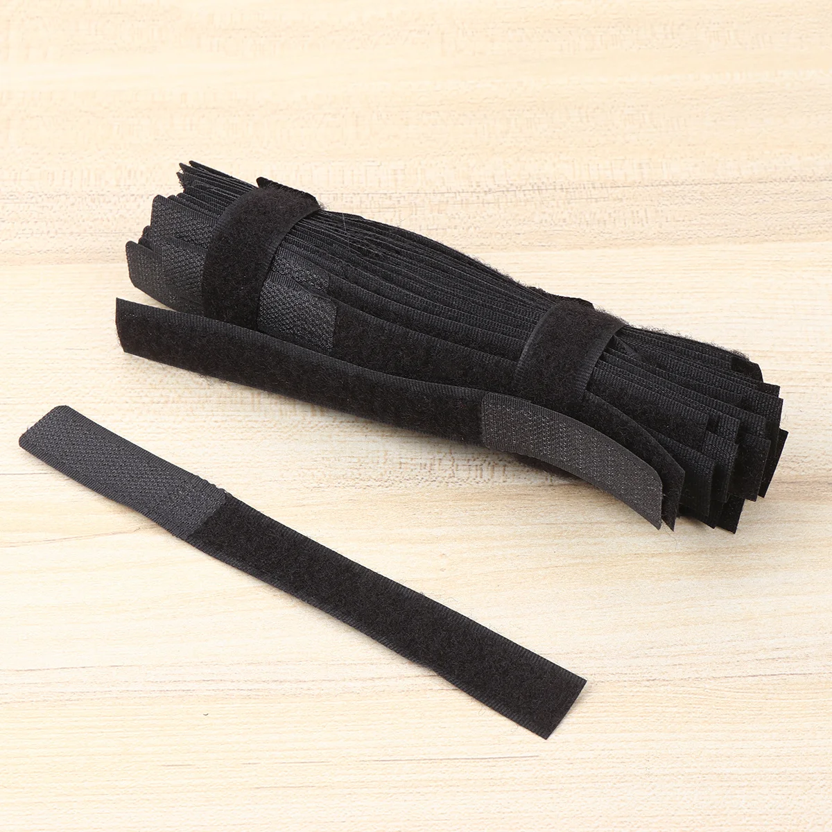 

100 Pcs 2x18cm Nylon Fastener Tapes Reusable Hooks and Fasteners Cable Ties Strong Wire Harness Tape Ties for Home Office Electr