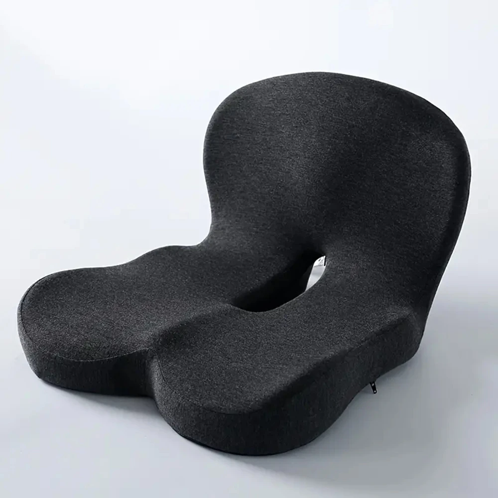 Coussin en mousse à mémoire de forme, conception monobloc pour les hanches et le dos, avec housse amovible et lavable.