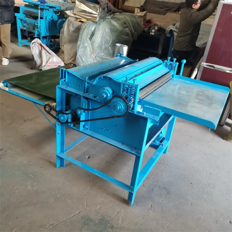 Old bedding refurbishment and carding machine, cotton carding machine