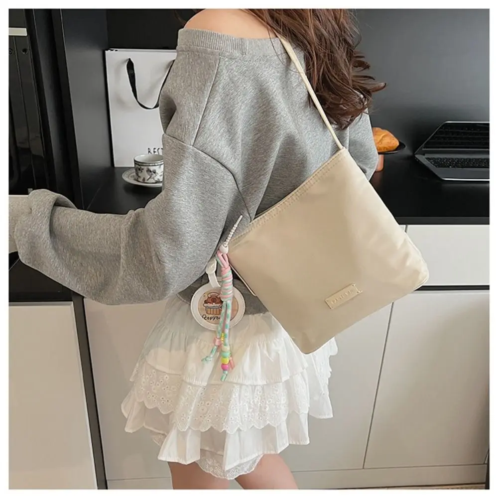 

Fashion Korean Style Nylon Tote Bag Handbag Pure Color Shoulder Bag All-match Large Capacity Underarm Bag Girls