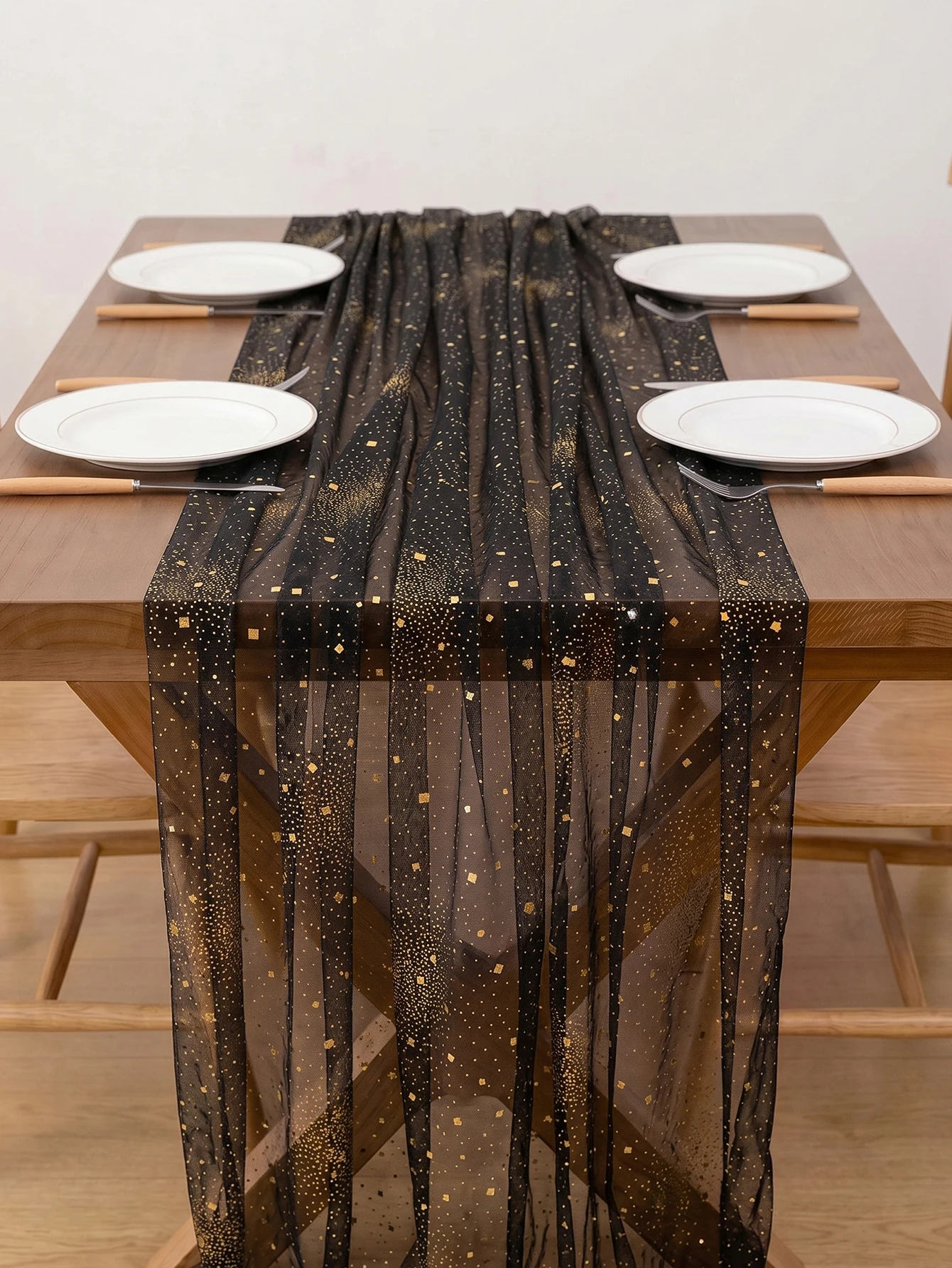 1Pcs Table Runner, Simple Black Thin Net Fabric with Heat-Pressed Pattern,Weddings,Birthday Parties,Table Decoratio,Outdoor