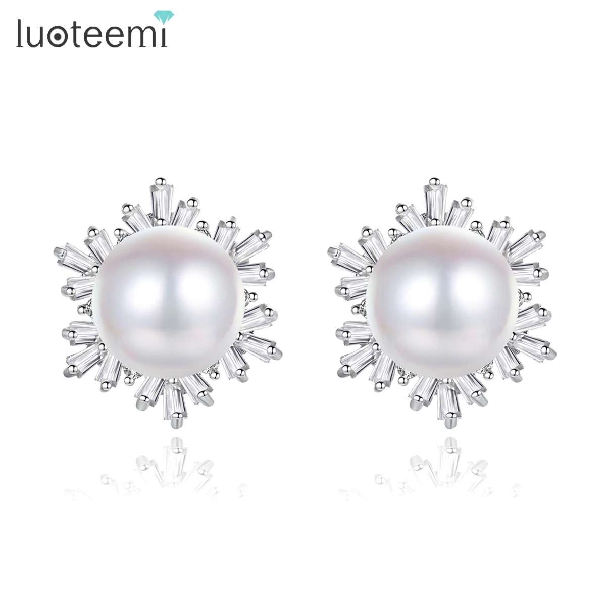 

LUOTEEMI Snowflake Big Cubic Zirconia Pearl Stud Earrings for Women Elegant Wedding Bridal Fashion Jewelry Girl Christmas Gifts