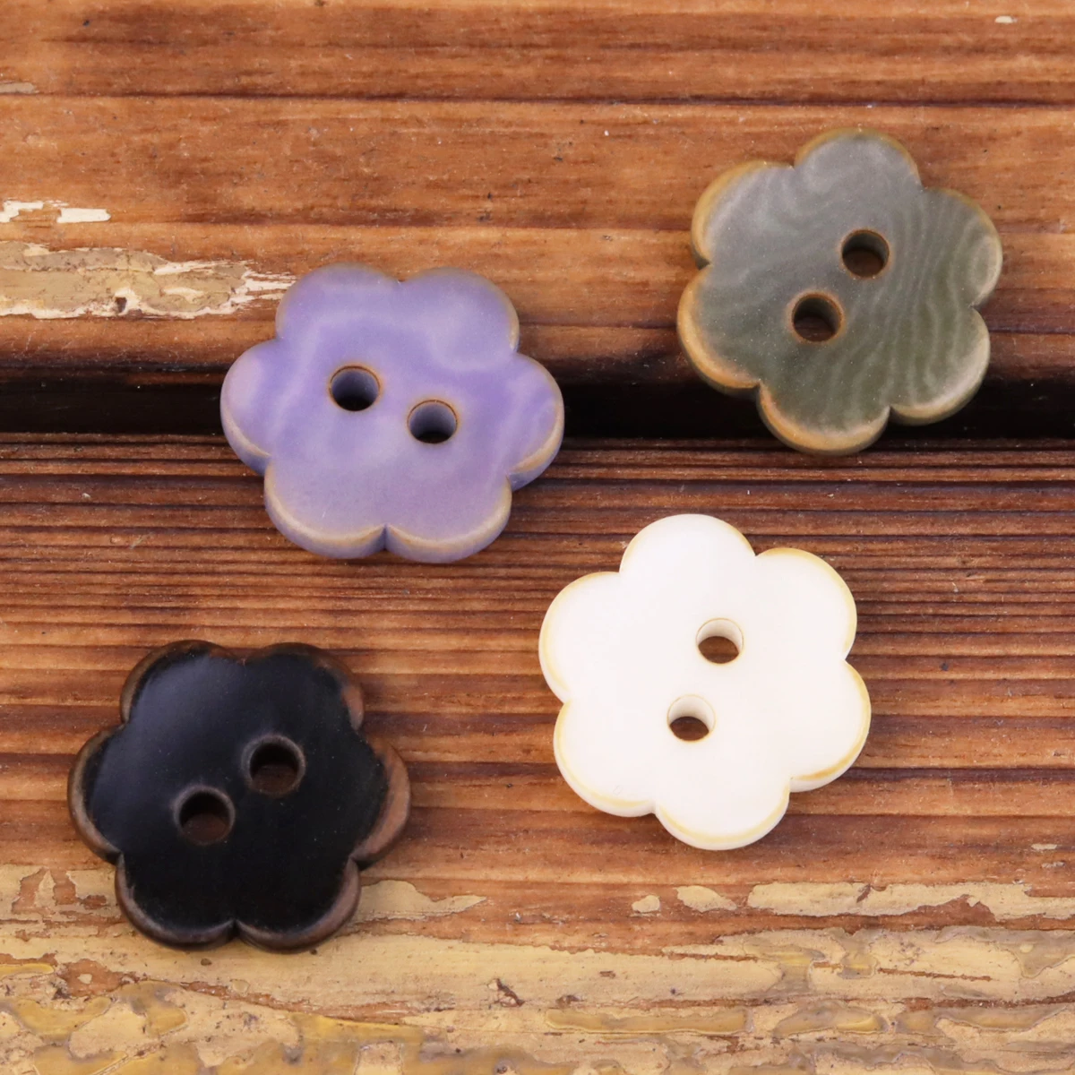 6pcs Cutie Flower Corozo Buttons For Kids Clothing Knitting Supplies Sewing Accessories Irregular White Purple Small Buttons