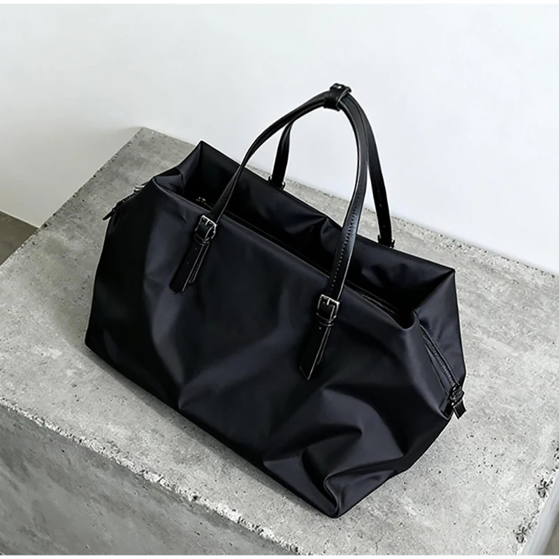 

Black Waterproof Nylon Gym Bag Large Capacity Travel Tote Bag For Men Women Versatile Handheld Shlouder Bag Yoga Bag Laptop Bag