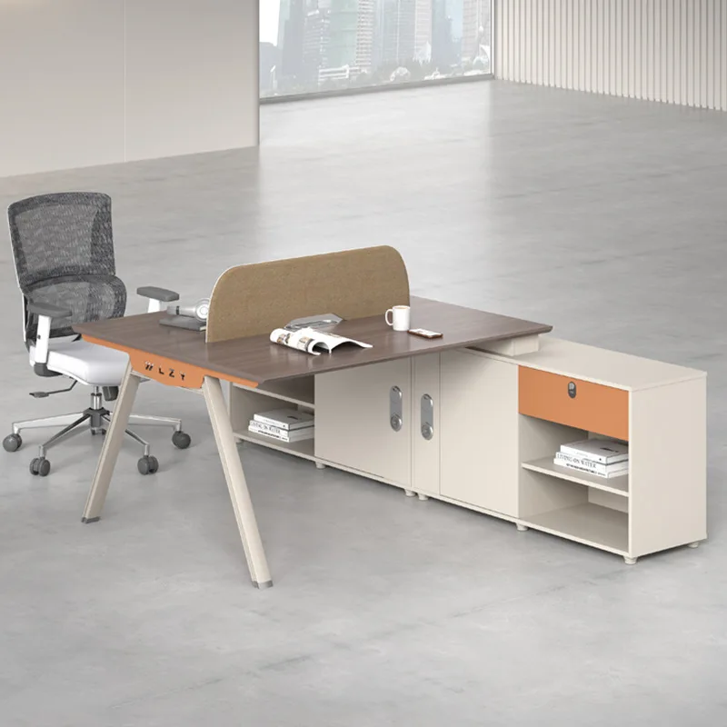 مكتب الموظفين لشخصين، مكتب بسيط وحديث 4 أشخاص، كمبيوتر بالجملة