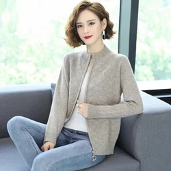 2023 Women's Spring Autumn Fashion Loose Zipper Knitted Cardigan Fashion Versatile Commuter New Sweater Coat Thick Short Outwear