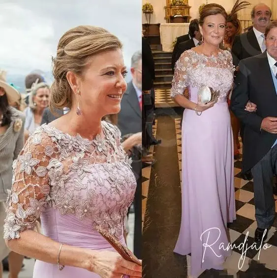 Abito personalizzato per la madre della sposa con mezze maniche in pizzo floreale Abito lungo in chiffon color lavanda per matrimoni ed occasioni speciali