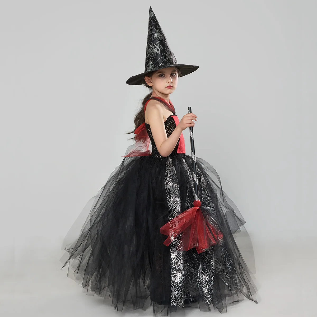 2026 New Halloween Spiderweb Tulle Witch Dress Cobweb Tutu Gown Stage Performance Attire Themed Party Wear Gothic Fantasy Style