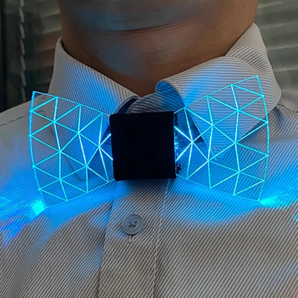 【Ship Within Colorful LED Acrylic Bow Tie Change 7 Lighting Colors Men Bow Tie Flashing LED Bow Tie Light Up Party Luminous Bow