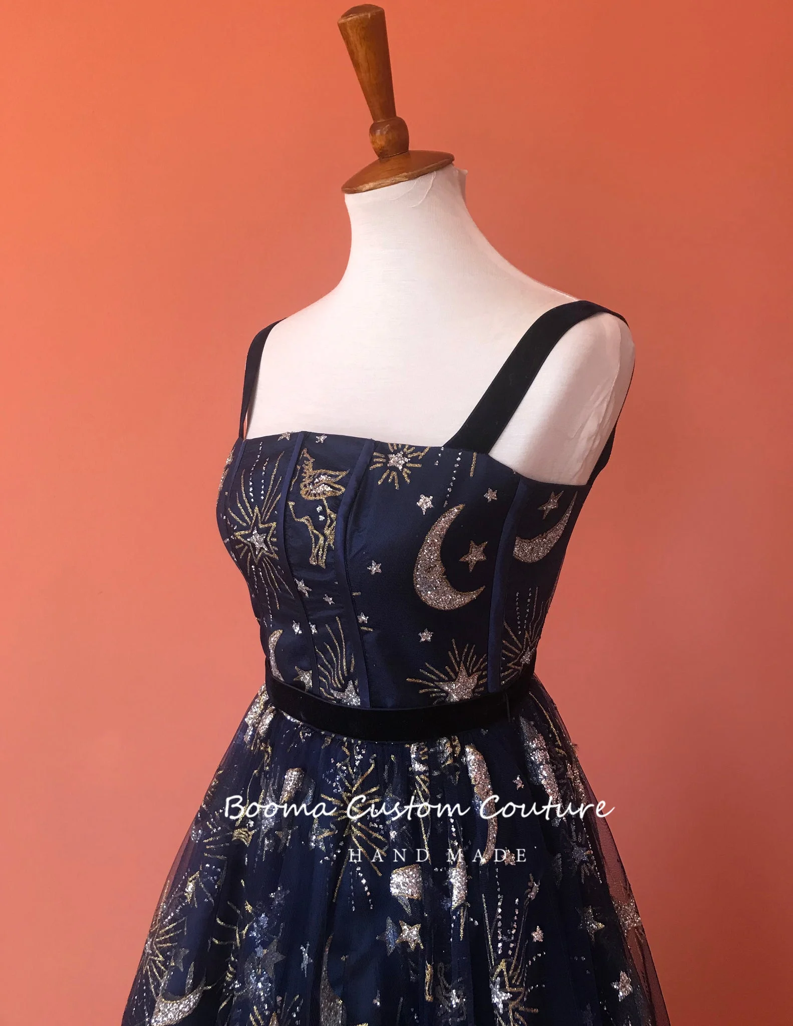 Booma Glitter Navy Blue Constellation Tulle Maxi ชุดราตรีสปาเก็ตตี้สายรัด A-Line อย่างเป็นทางการ Party Dresses ชุดราตรียาวชุด