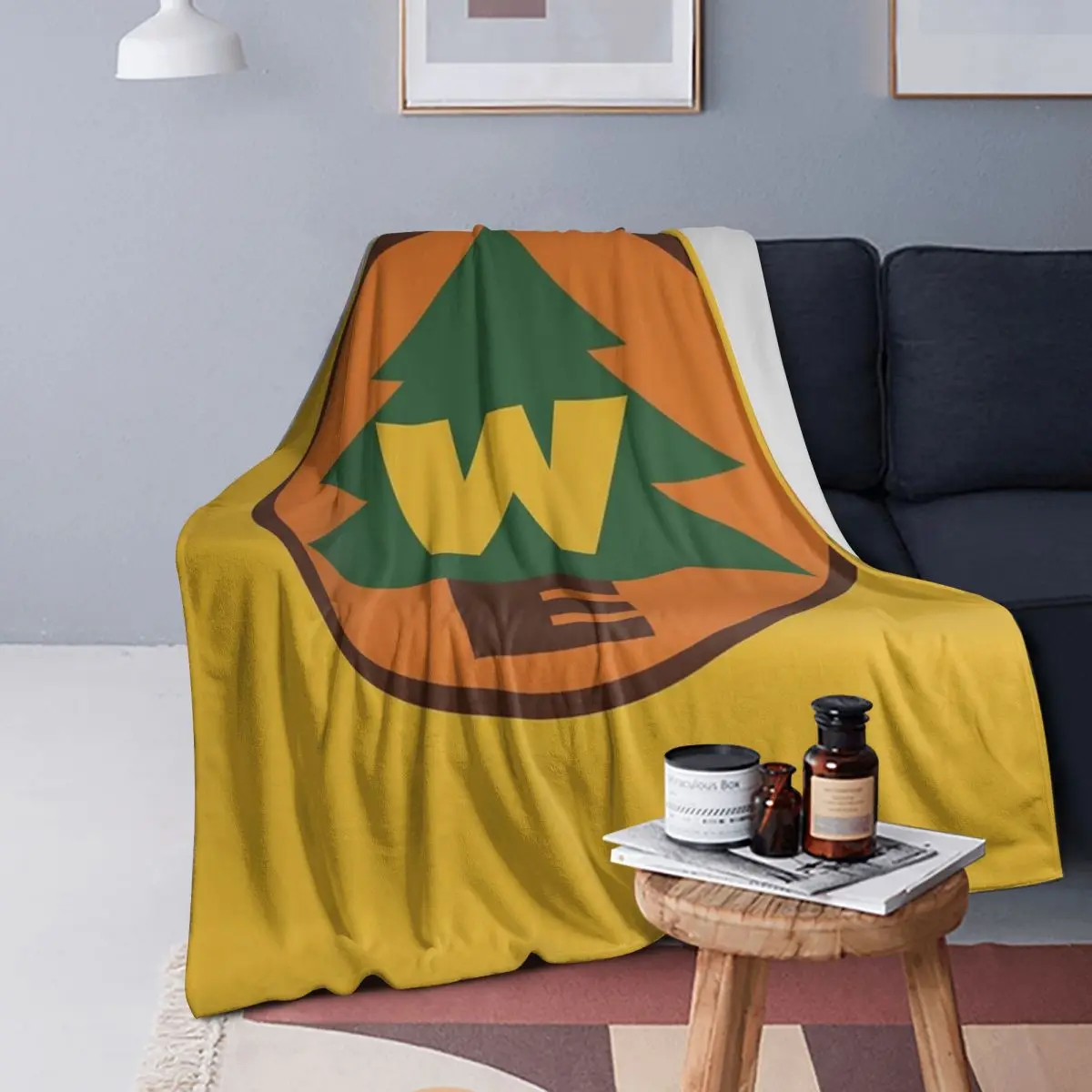 

Wilderness Explorer Logo Blankets Soft Warm Flannel Throw Blanket Plush for Bed Living room Picnic Travel Home Couch