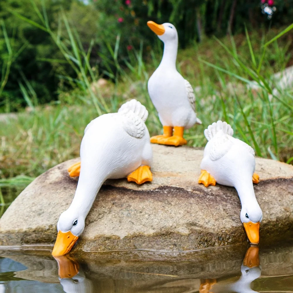 Resin Duck Figurines Miniature Fairy Garden Decoration Outdoor Statue Yard Ornament for Pool Home Garden Pool Pond Decorative