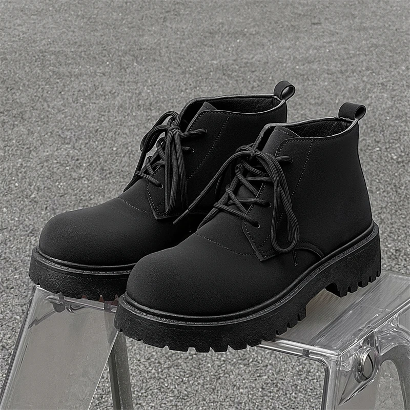 

British Style Korean Version Thick Soled Lace Up Anti Slip Warm Waterproof Boots Men's Boots Autumn New High Top Workwear Boots