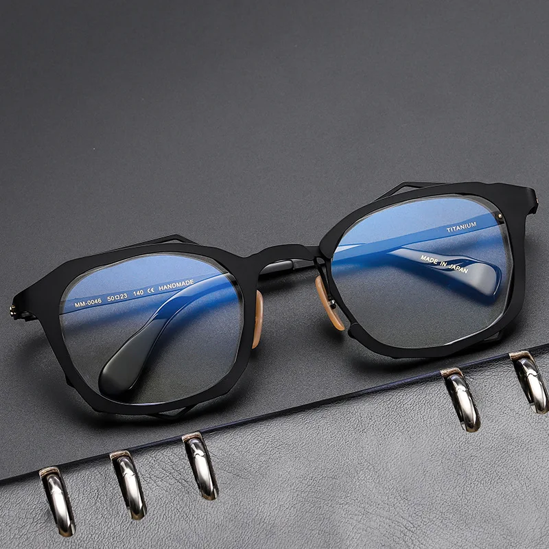 

Wind Red Titanium Fashion Glasses Frame Man 2025 New Retro Vintage Prescription Square Eyeglasses Myopia Optical Eyewear Z445