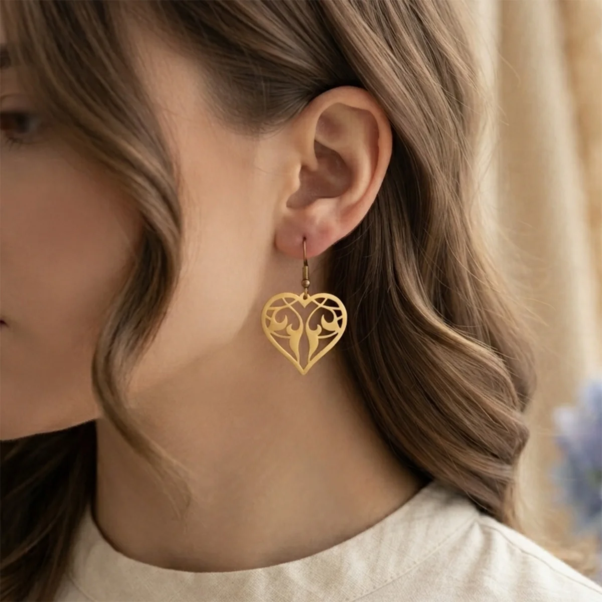 Romantic Hollow Swirl Heart Drop  Dangle Earrings Female Jewelry Valentine's Day Personalized Cheap Fashion Stuff  Earrings