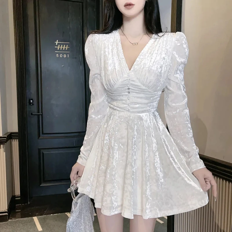 

Винтажное элегантное мини-платье женское с длинным рукавом и v-образным вырезом, бриллиантовые пуговицы, плиссированные платья, нежное эстетичное однотонное трапециевидное осеннее платье