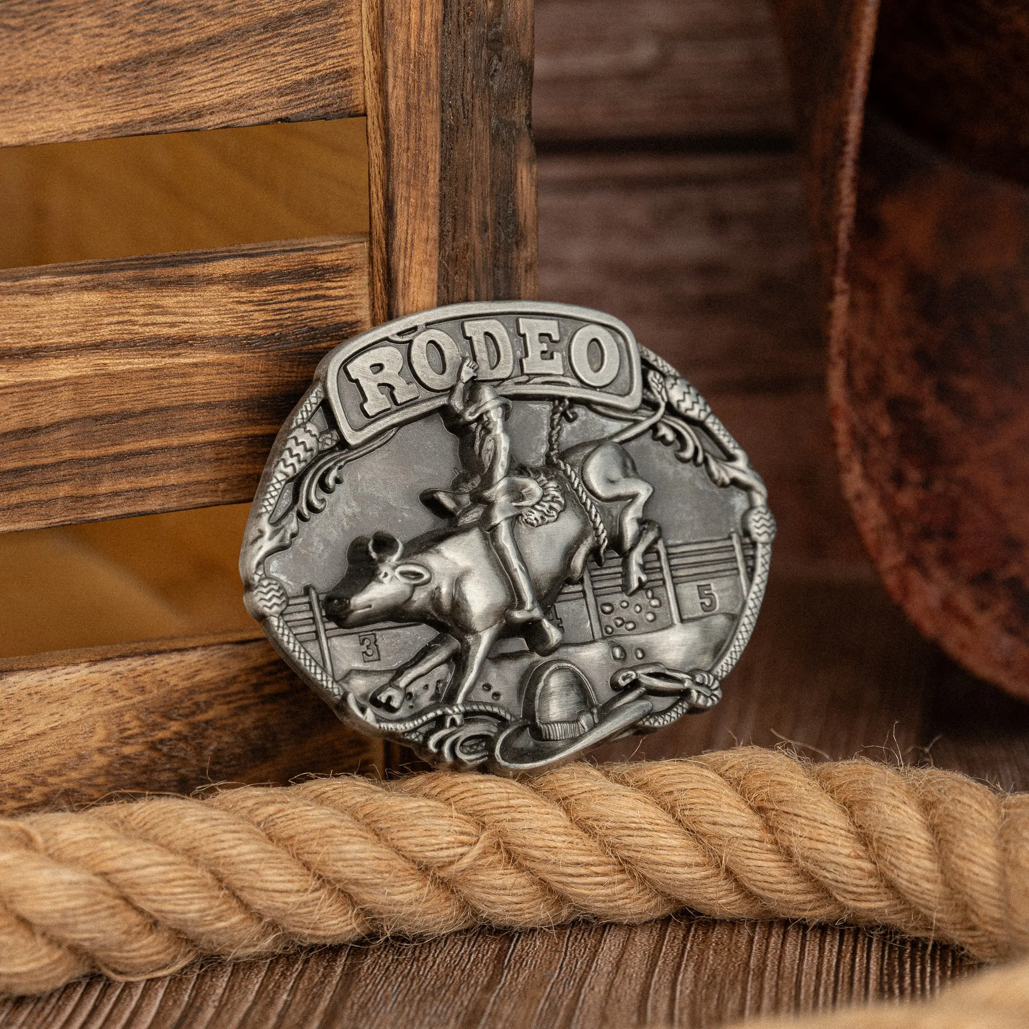 Uma fivela de dois cavalos/Colosseum/cavalheiro, uma fivela de cinto masculina ocidental única e versátil