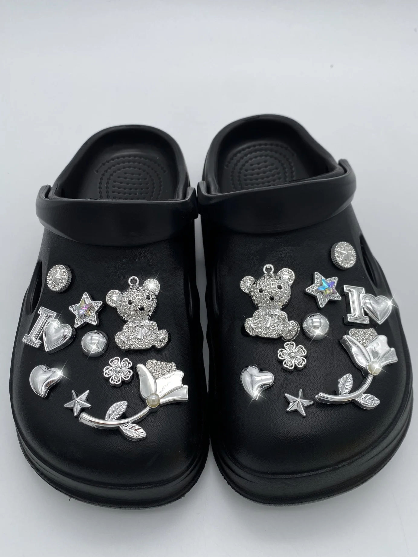 18 silver dot diamond bear, letters, hearts, silver beads, stars and other DIY shoe buckle decorations, multi-functional shoe cl