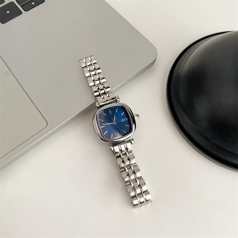 Высококачественные женские часы квадратной формы, повседневные, простые, элегантные и универсальные в стиле ретро, с небольшим стальным ремешком и циферблатом