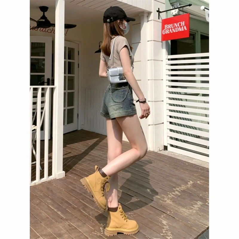 Thin section tight spicy denim shortsfemale 2024 summer Korean version of high-waisted small thin A-line package hip hottrousers