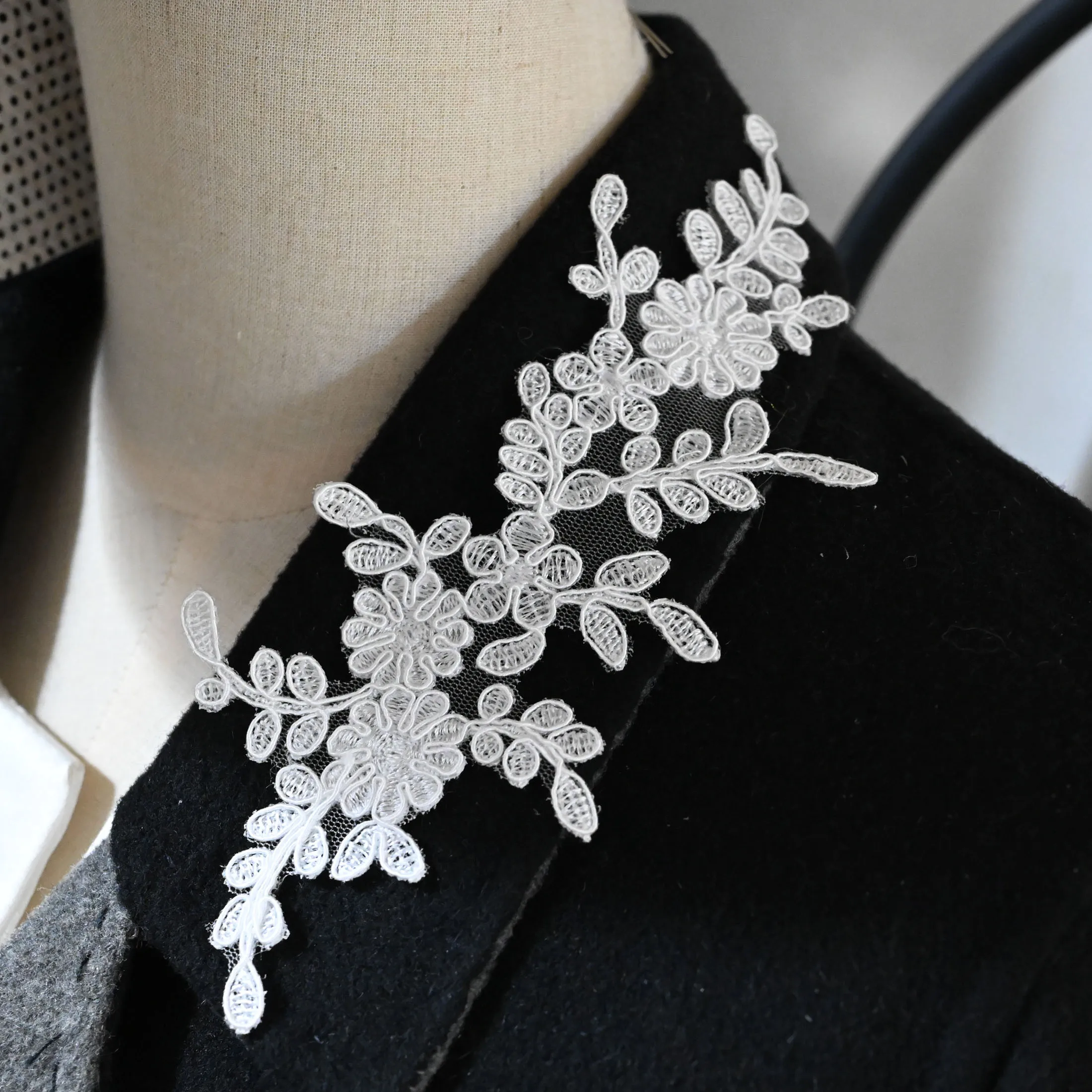 2Pc/Pair White Flow…