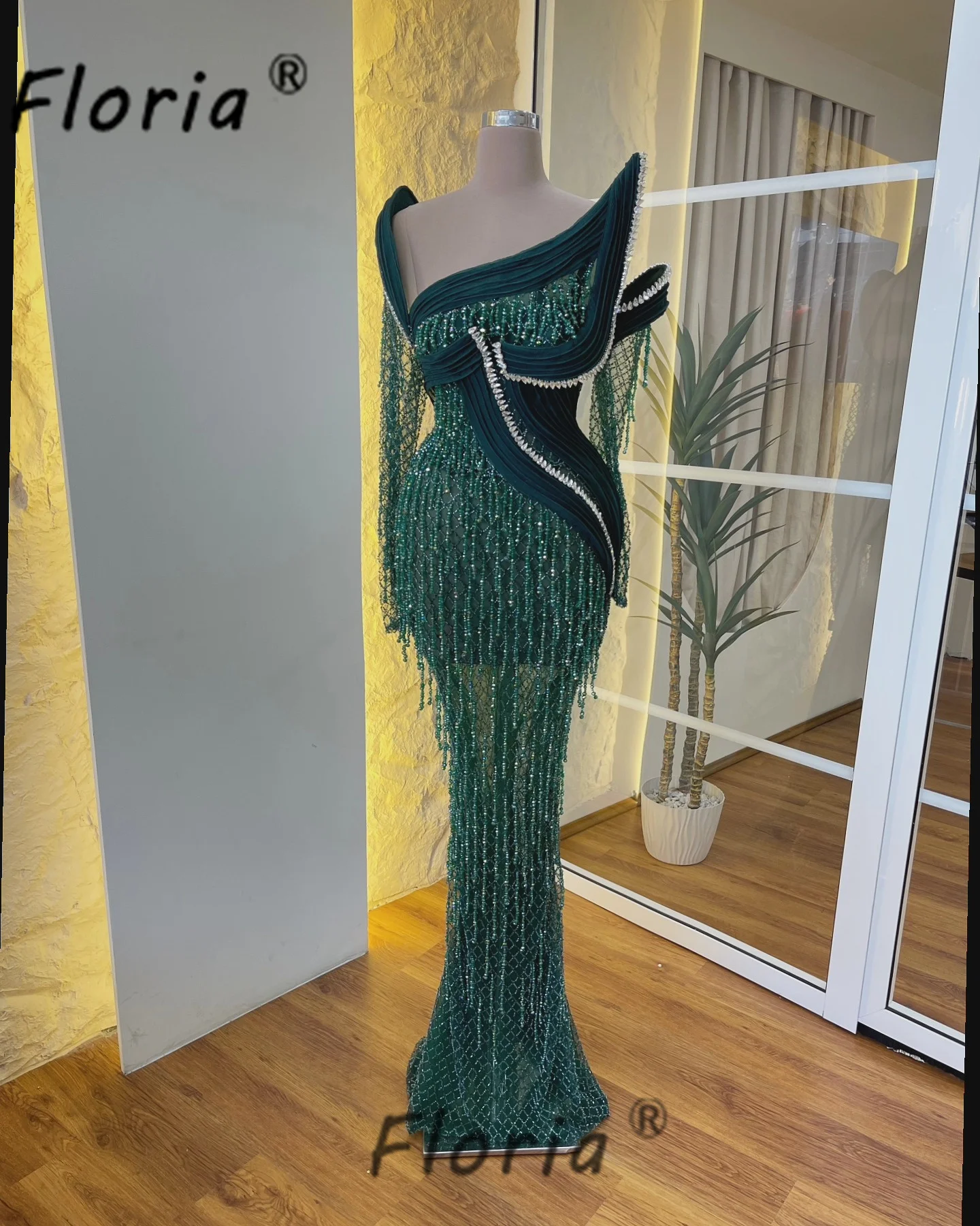 Luxury Dark Green Fully Beaded Fringes Dubai Women Evening Dress with Tassels Customized Wedding Enagement Dress Prom Party Gown