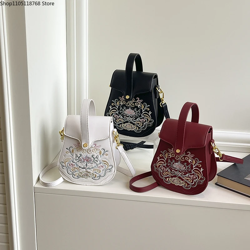 

New Large Capacity PU Exquisite Youth Women's Shoulder Bags 2026 Hot Sale Sweet Embroidery National Style Retro Crossbody Bags