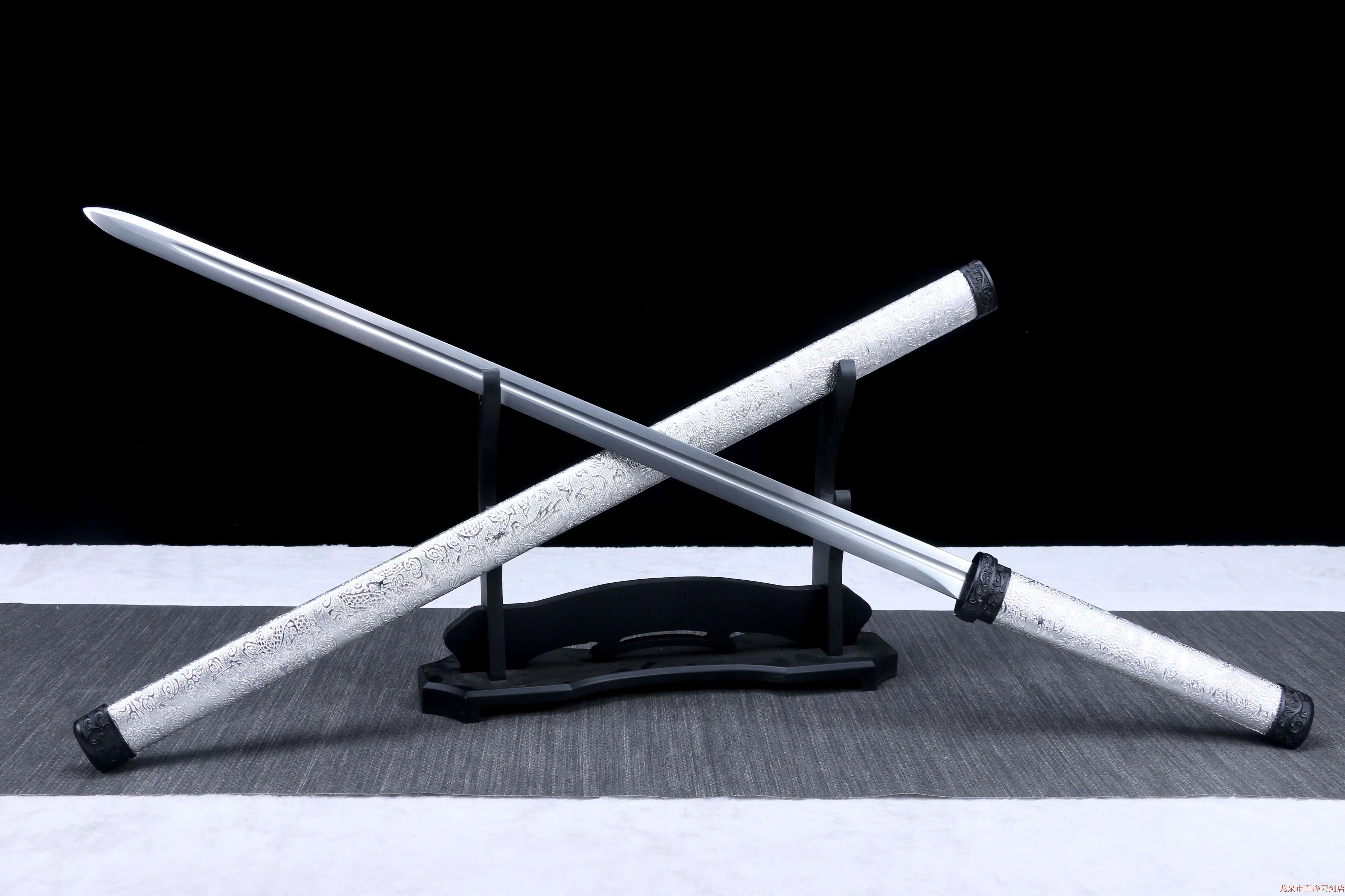 

103 cm Medieval White Dragon Red Flame Sword katana Battle Preparation Ninja Kung Fu Martial Arts full tang Steel Templar Knight