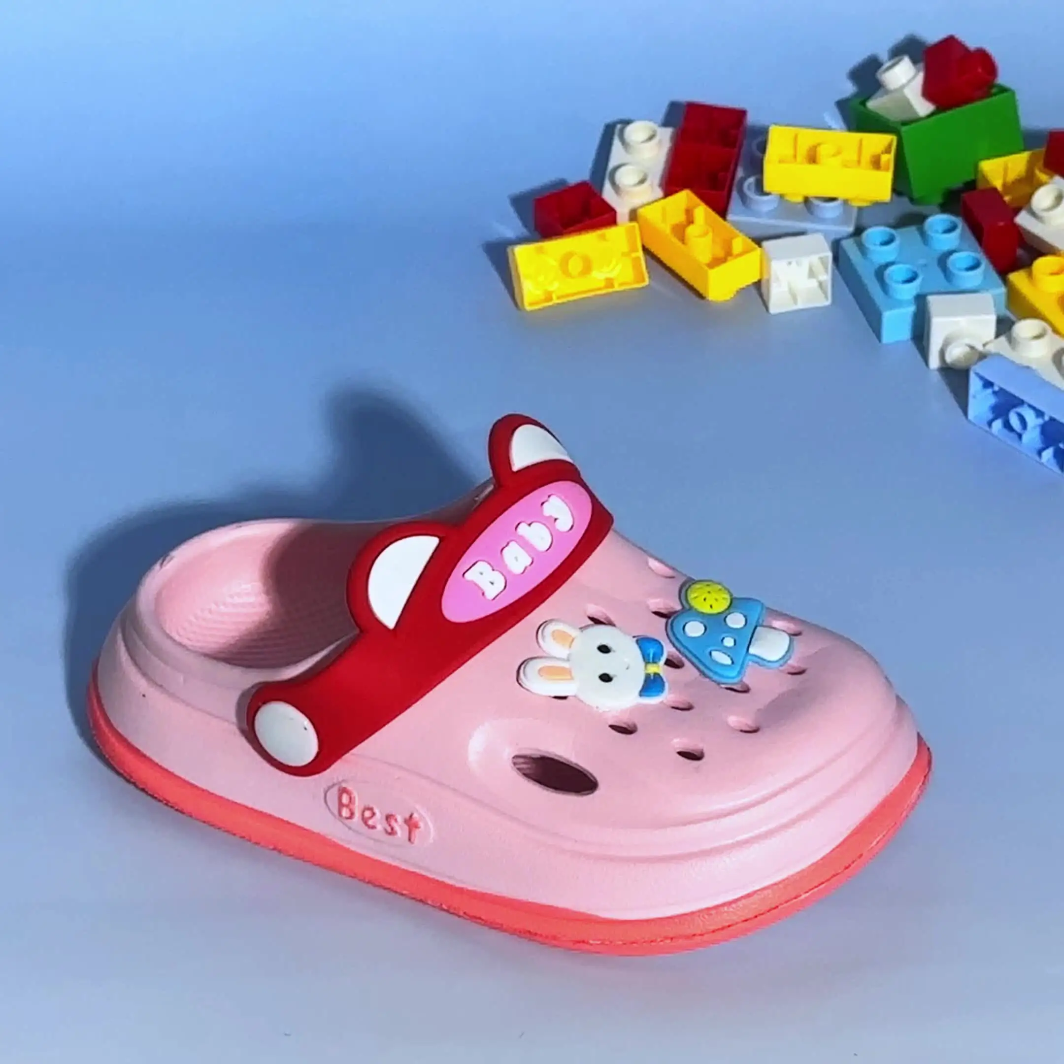 Summer Children's Clogs With Fun Charms Boys And Girls Lightweight Garden Shoes Beach Slippers Suitable For Indoor And Outdoor