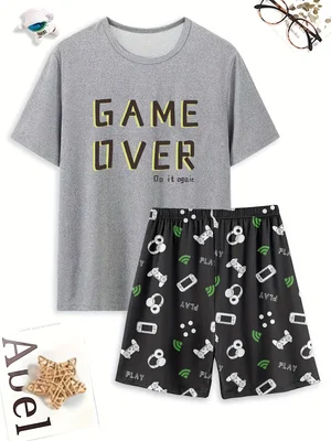 

Men's pajama set, short-sleeved top printed with "GAME OVER" and game controller printed shorts , comfortable summer homewear