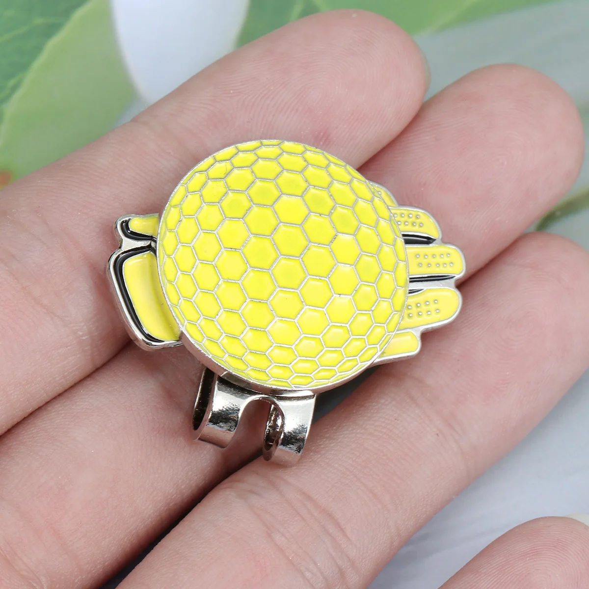 

Golf Hat Visor Clip Gloves Shape Ball Marker Portable Lightweight Easy Clip on Hat Decoration Yellow Gift Ball Marker