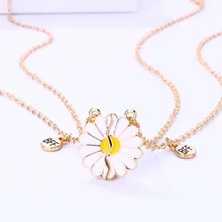 Lovecryst 2Pcs/set Small Daisy Flower Magnetic Simple Flower Drip Oil Best Friend Necklace BFF Friendship Jewelry Gifts for Kids