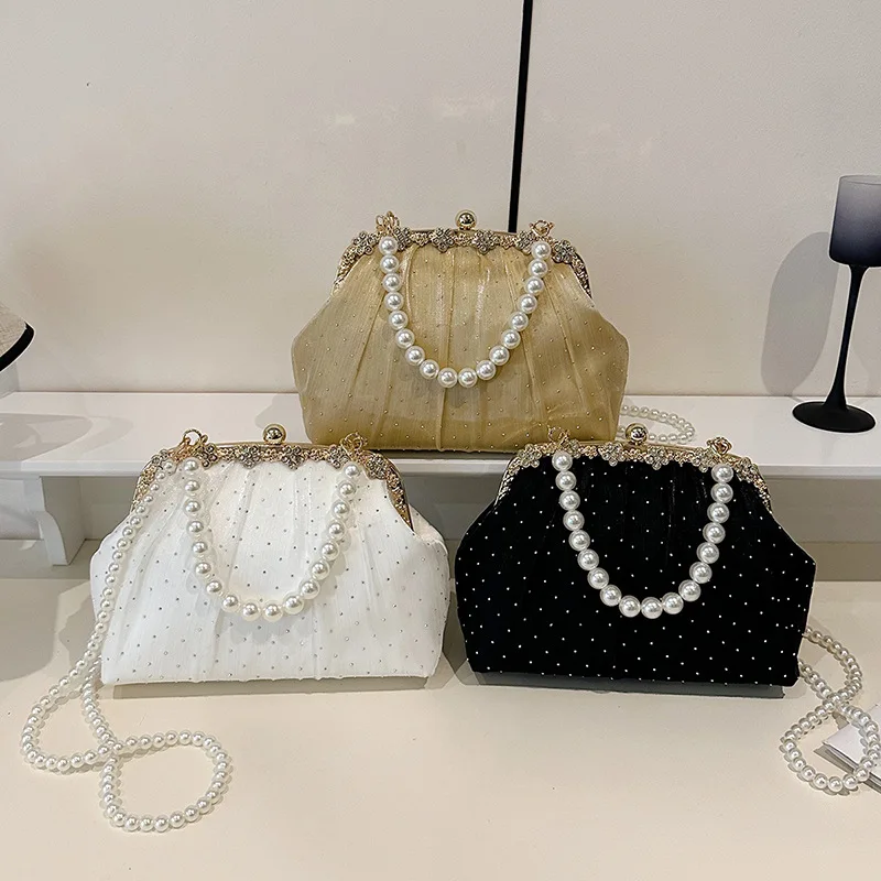 

Fashion Dinner Clutch Bag, Pearl Chain Diagonal Span Bag, Fashion Clip Women's Bag Purses and Handbags